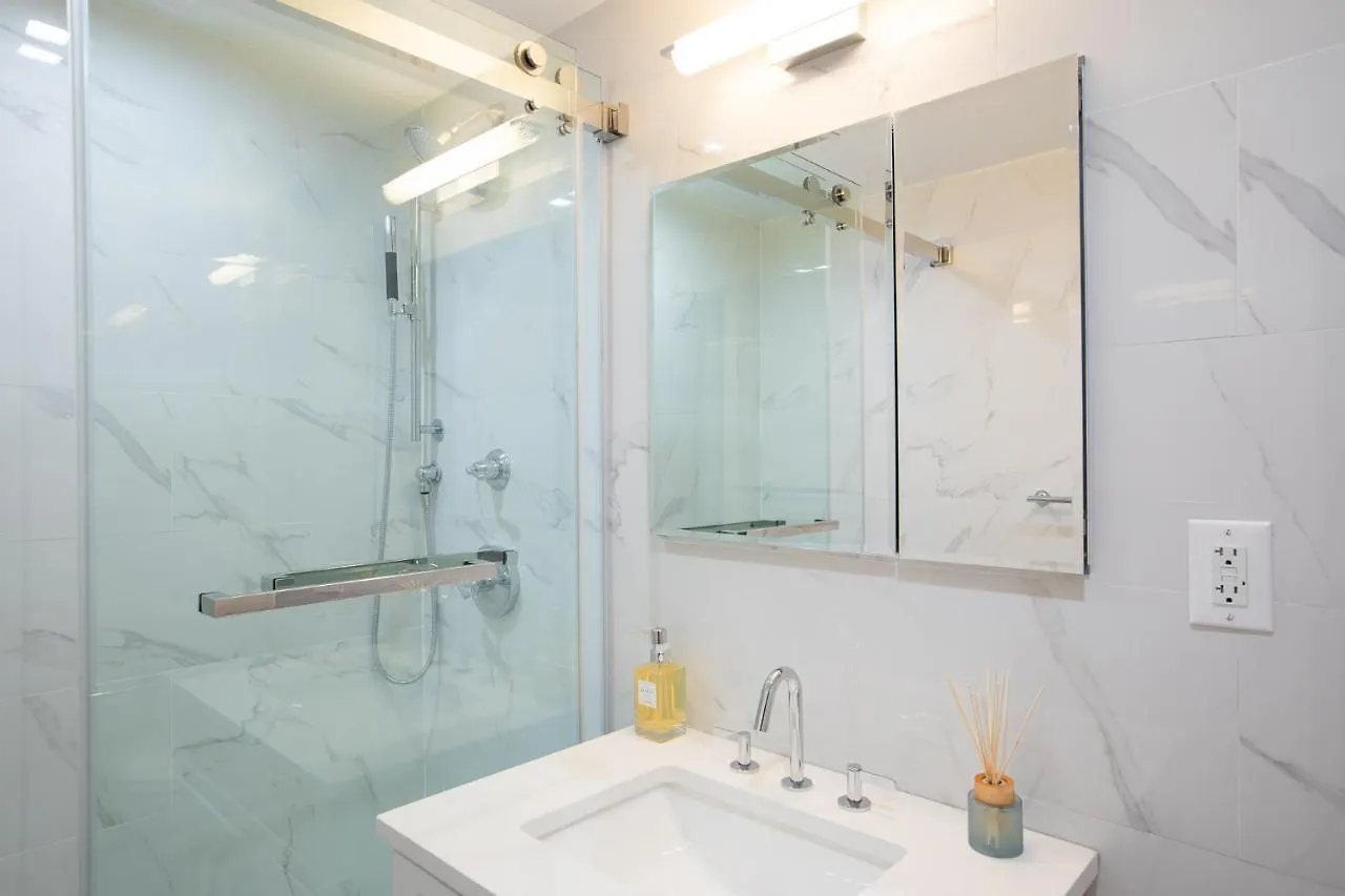 Ferienwohnung Elegant East Side New York Apartment